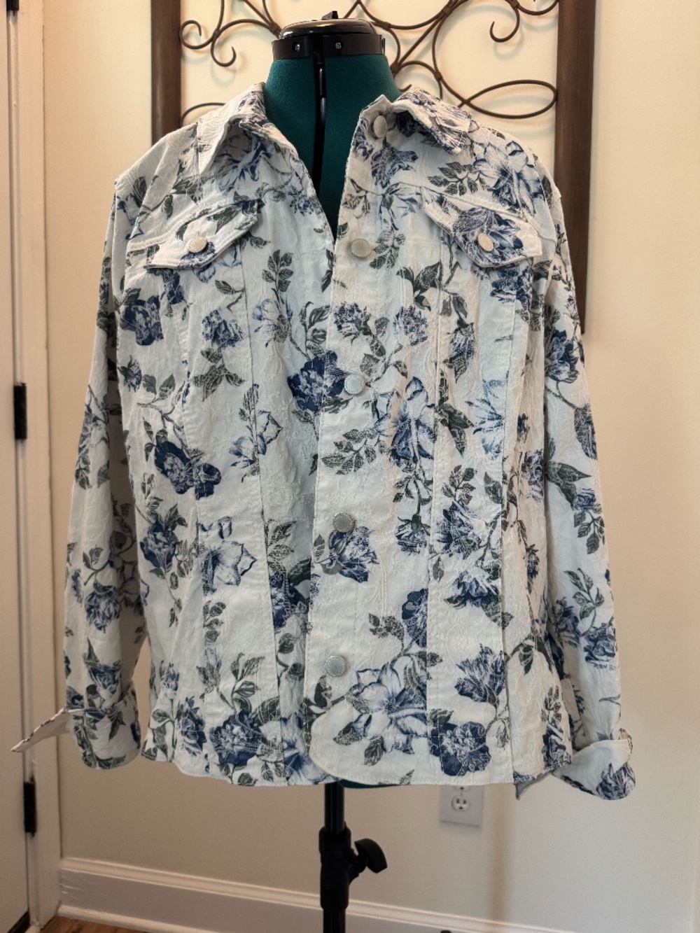 Charter Club Like New Blue Floral Jacket Sz XXL